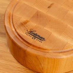 Maple End Grain Round Butcher Block With Juice Groove -Cheap Carving Boards Store Maple End Grain Round Butcher Block with Juice Groove 00002