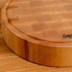 Maple End Grain Round Butcher Block With Juice Groove -Cheap Carving Boards Store Maple End Grain Round Butcher Block with Juice Groove 00016