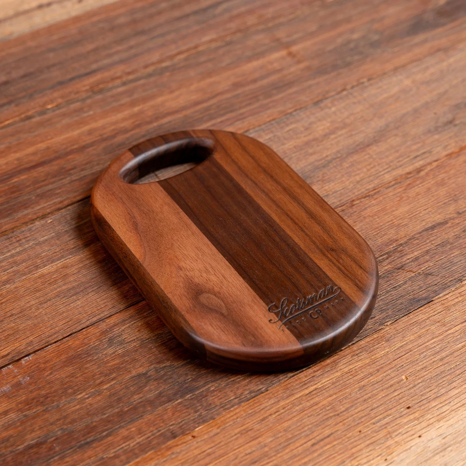 Walnut Oval Cheese Board 7 Walnut Oval Cheese Board - Image 7