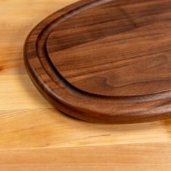 Walnut Oval Serving Board With Juice Groove -Cheap Carving Boards Store Walnut Oval Serving Board with Juice Groove 00005